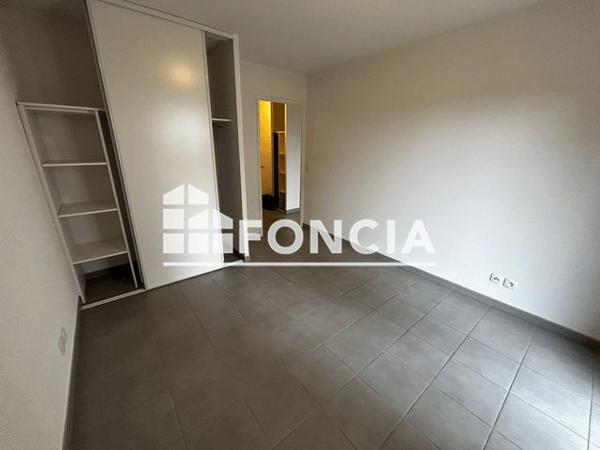 Location Appartement 2 pièces 42.1 m² - 82 AVENUE DE ROCHEFORT Royan 17200