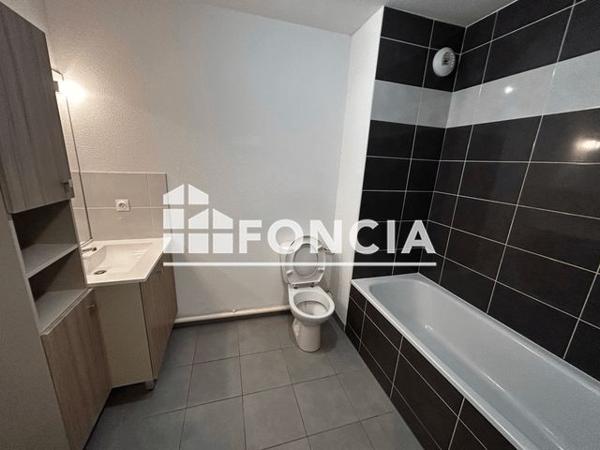 Location Appartement 2 pièces 42.1 m² - 82 AVENUE DE ROCHEFORT Royan 17200