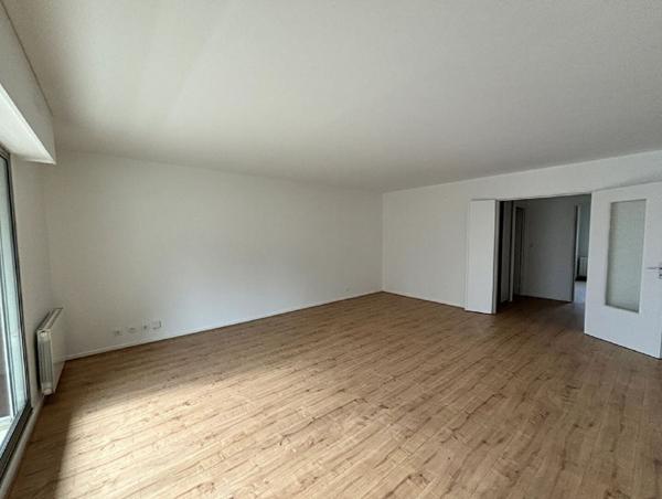 A louer appartement F4 avec balcon à Sainte Adresse (76).