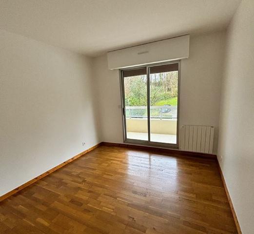 A louer appartement F4 avec balcon à Sainte Adresse (76).