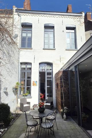 Maison 9 pièces - 212 m² Exclusivité efficity