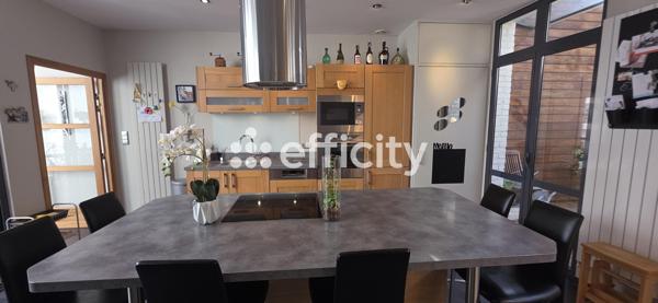 Maison 9 pièces - 212 m² Exclusivité efficity