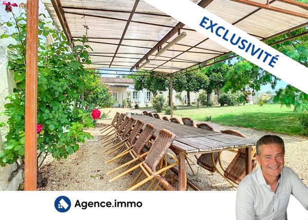 À vendre - Maison de maître, 17 pièces situé à Cravans (17260)