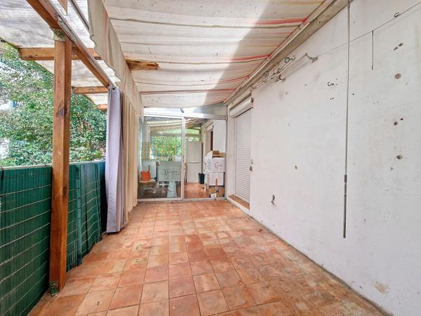 Maison familiale 7 pièces, 2 appartements et local professionnel – À 10 minutes à pied de l’océan SAINT JEAN DE LUZ (64)