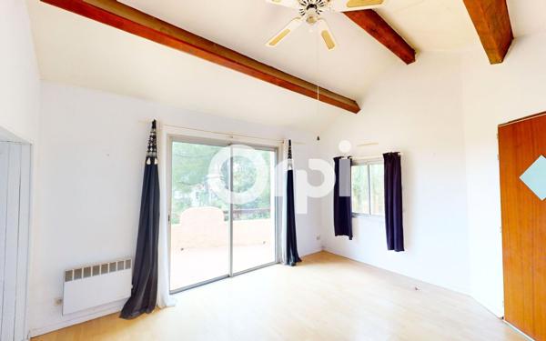 Maison à vendre    6 pièces • 177 m2 Carqueiranne