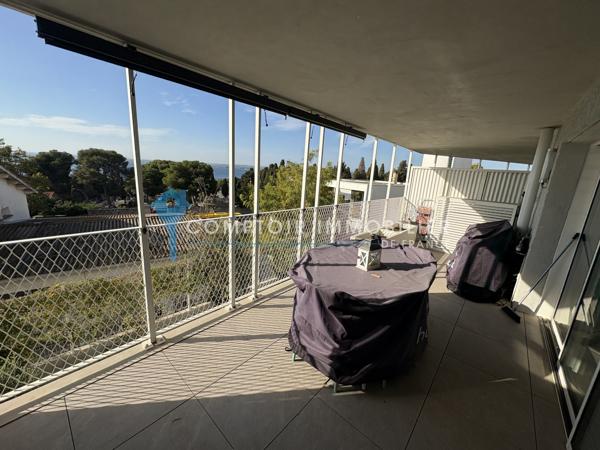 Duplex
                                                                                                                                                                                                                                                                                                                        4 pièce(s)                                                                                                                                                                                                          3 chambre(s)                                                                                                                                                                                                          84.38  m²