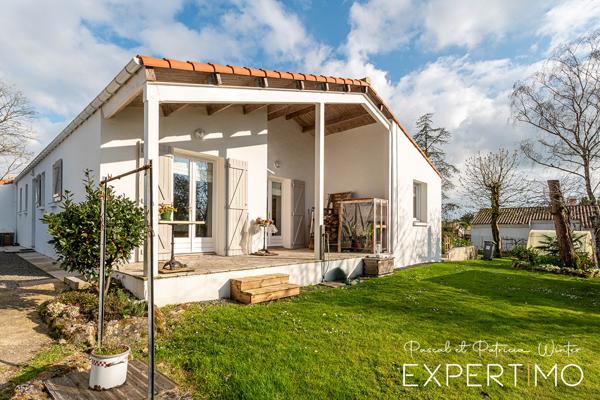 La Garnache (85710) Maison 151m², 3 chambres + bureau 27m², centre ville