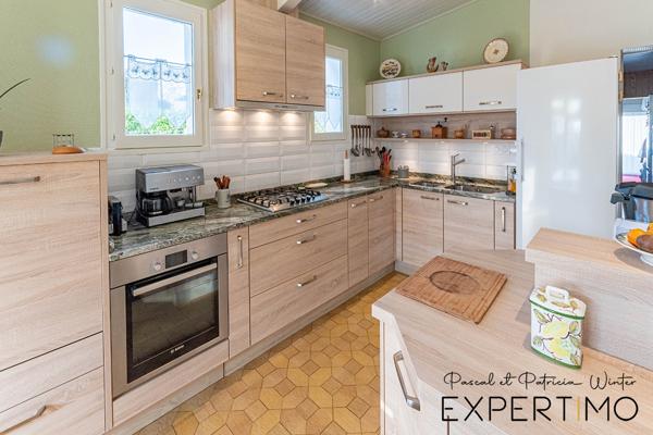 La Garnache (85710) Maison 151m², 3 chambres + bureau 27m², centre ville