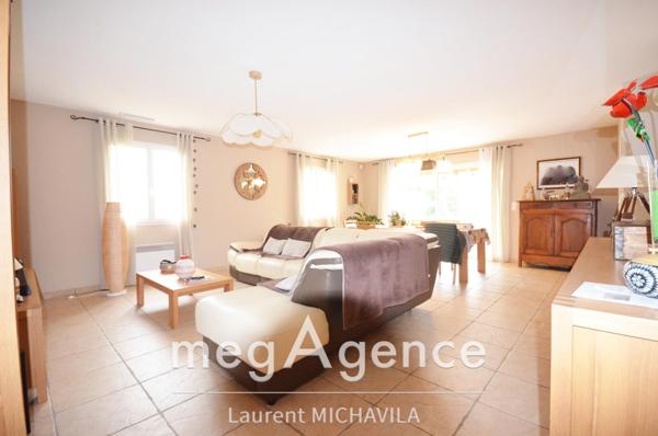 Maison à VILLENEUVE-LES-BEZIERS, 34420 - 6 pièces 130m²