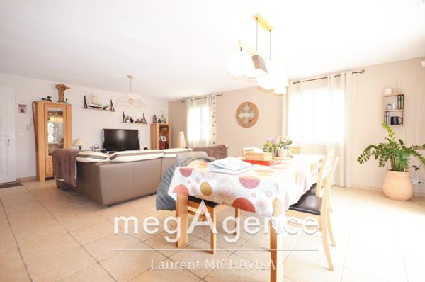 Maison à VILLENEUVE-LES-BEZIERS, 34420 - 6 pièces 130m²