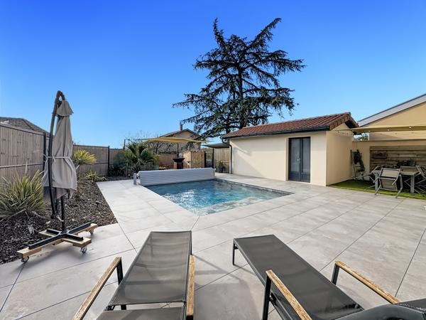 Ars-sur-Formans (01480) Maison 191.2m² rénovée en 2022 terrain 362m²