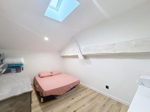 Ars-sur-Formans (01480) Maison 191.2m² rénovée en 2022 terrain 362m²