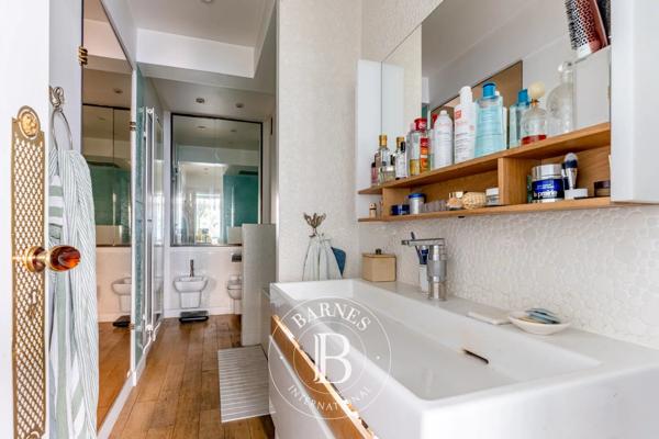 Paris 16ème, Appartement 2 Chambres -  120 m² à vendre