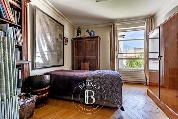 Paris 16ème, Appartement 2 Chambres -  120 m² à vendre