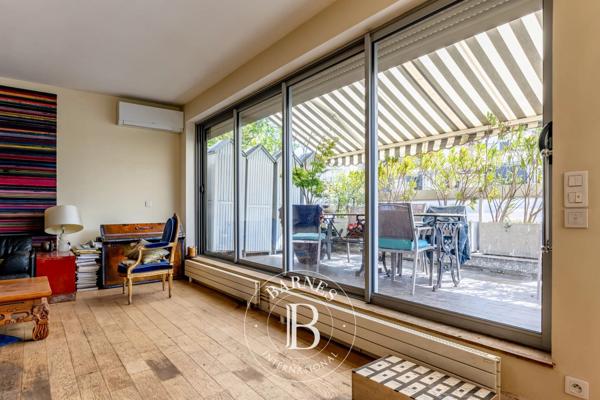 Paris 16ème, Appartement 2 Chambres -  120 m² à vendre