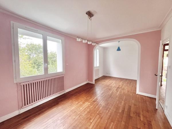 Maison à louer 800 € CC Carhaix-Plouguer 5 p 73 m² DPE B