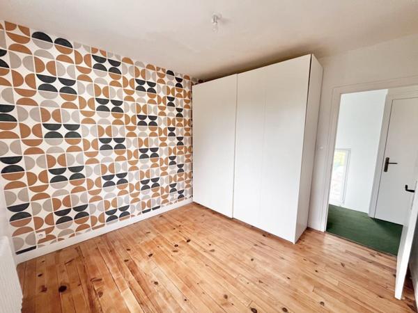Maison à louer 800 € CC Carhaix-Plouguer 5 p 73 m² DPE B