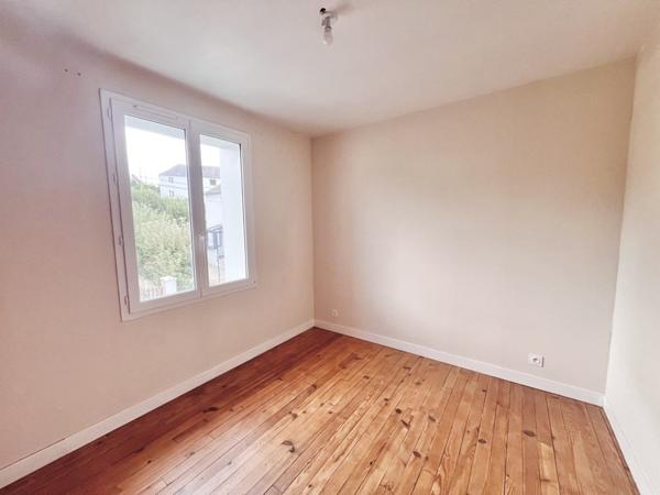 Maison à louer 800 € CC Carhaix-Plouguer 5 p 73 m² DPE B