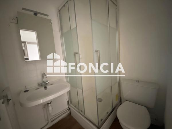 Location Studio 15.74 m² - 16/22 RUE ROUSTAING Talence 33400