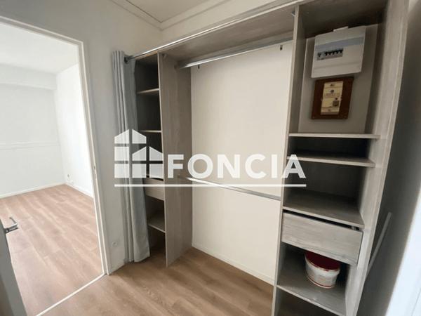 Location Studio 15.74 m² - 16/22 RUE ROUSTAING Talence 33400