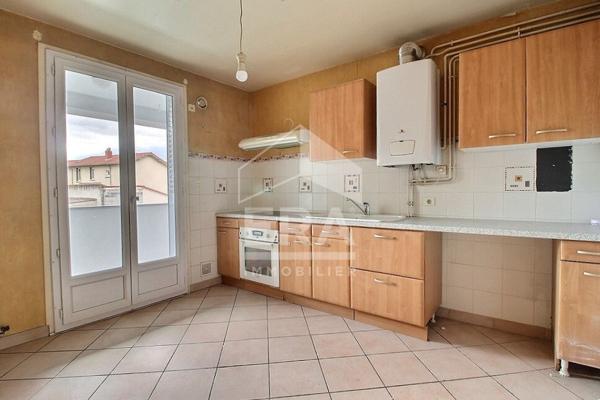 Appartement Clermont Ferrand 3 pièce(s) 78.93m2+cave+atelier+garage