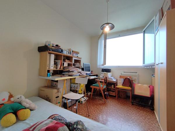 Appartement Rives du Cher - Tours T5 proximité tram, Fil Bleu, commerces, écoles