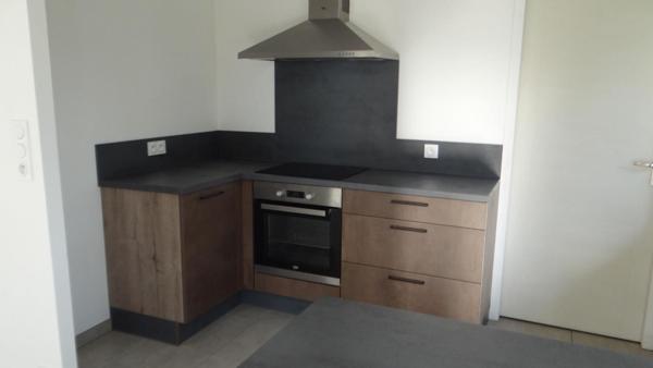 Maison Gorges 4 P . 3 Chs . 1 Garage . 96.33 M² . T 413 M² . Accessible PMR. Terrasse