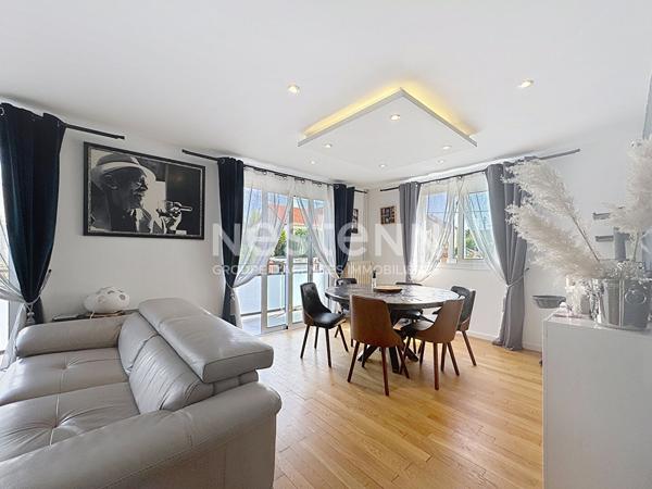 A vendre maison située à Morangis proche des commerces, des écoles et des transports. Proximité immédiate des réseaux routiers en direction de Paris, Antony, Massy, Palaiseau notamment.