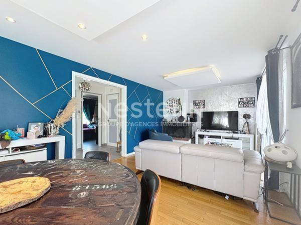 A vendre maison située à Morangis proche des commerces, des écoles et des transports. Proximité immédiate des réseaux routiers en direction de Paris, Antony, Massy, Palaiseau notamment.
