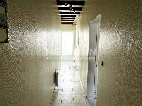 À vendre en plein centre du Lude , charmante maison de ville idéale pour un premier achat ou un investissement locatif.