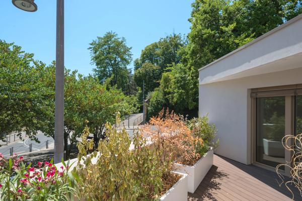 Exclusivité - Antiquaille -Appartement 81m² - 2 chambres - Terrasse