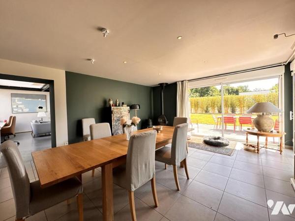 Rare sur le marché : Maison d'architecte de plain pied avec vue mer
