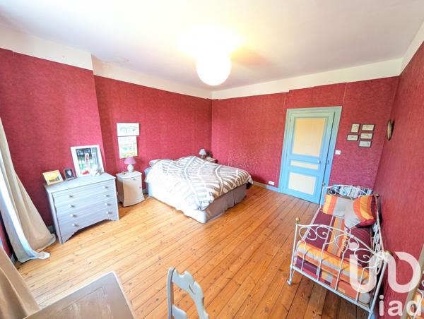 Maison à vendre 6 pièces 184 m² Lussac-les-Châteaux