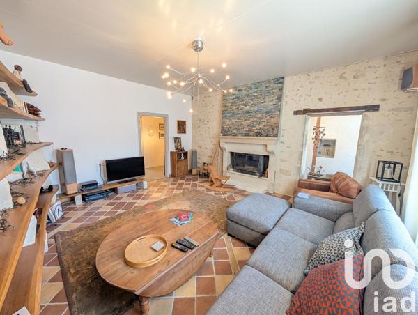 Maison à vendre 6 pièces 184 m² Lussac-les-Châteaux