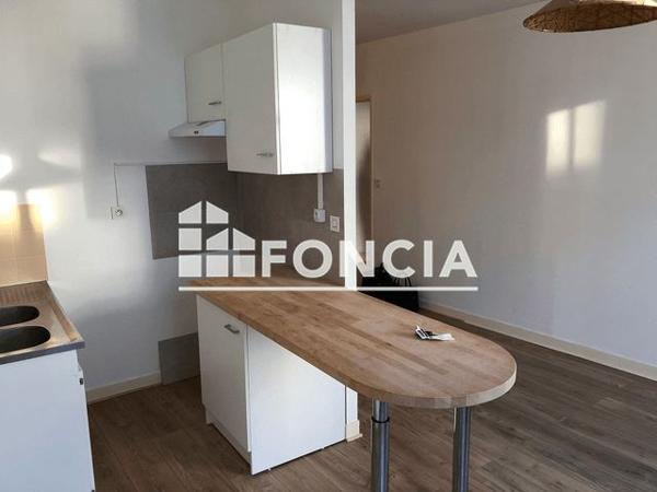 Location Appartement 2 pièces 44.8 m² - 13 RUE GAMBETTA Chateau-renault 37110