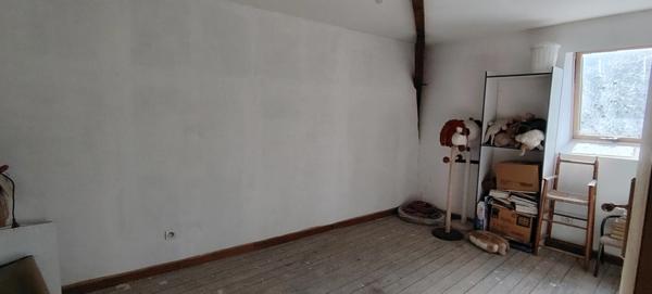 Maison à vendre ensemble de deux logements centre d'airvault (79)