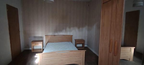 Maison à vendre ensemble de deux logements centre d'airvault (79)