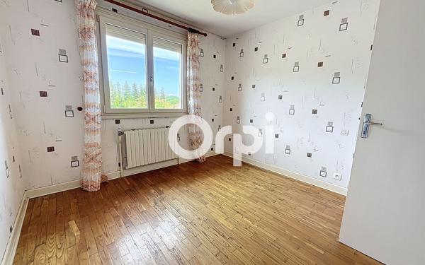 Maison à vendre    4 pièces •  Brignac-la-Plaine