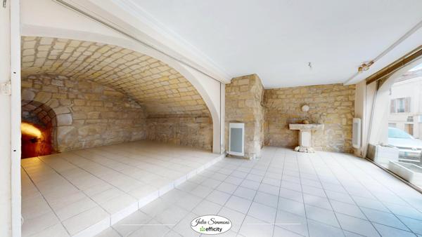 Local Commercial 2 pièces - 61 m²