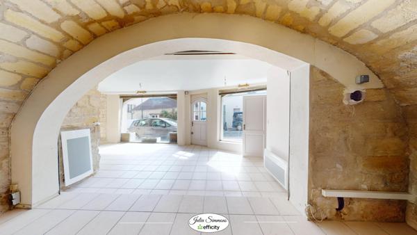 Local Commercial 2 pièces - 61 m²