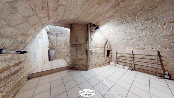 Local Commercial 2 pièces - 61 m²