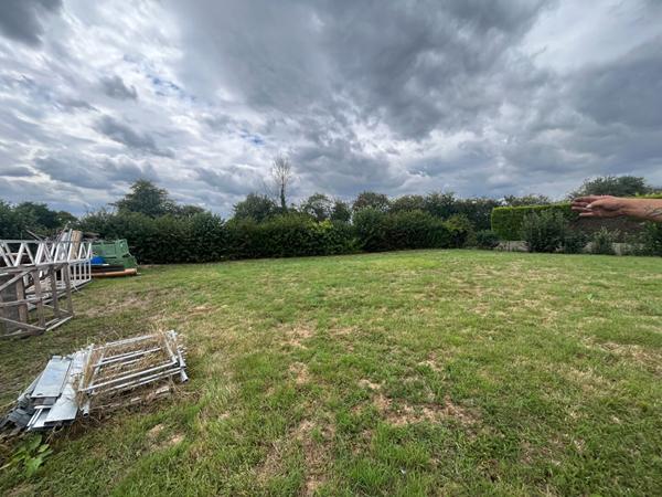 Local d activite proche de SABLE SUR SARTHE A VENDRE