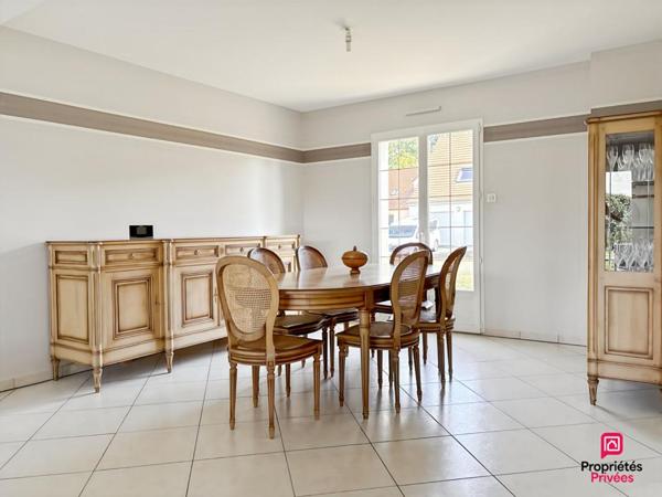 Maison La Bazoge 8 pièce(s) 148 m2