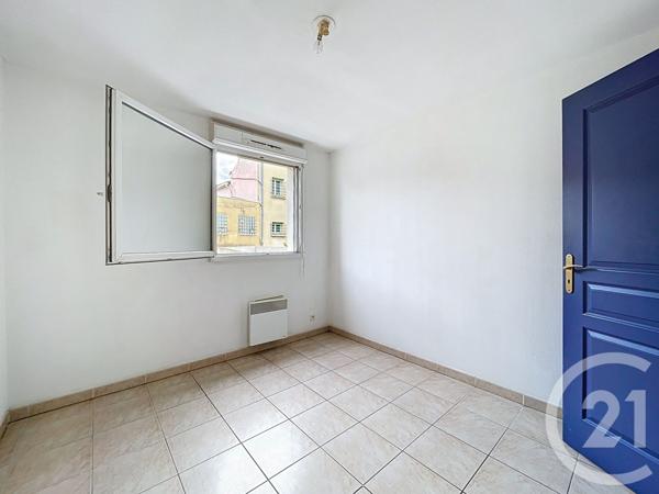 Appartement T3 à vendre  5 pièces - 55,73 m2 BAGNOLS SUR CEZE - 30