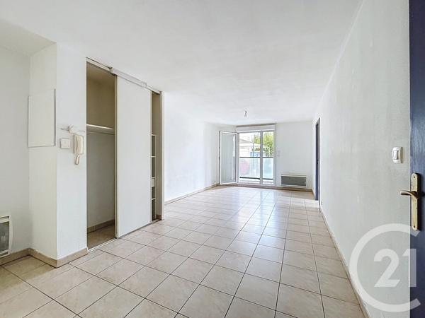 Appartement T3 à vendre  5 pièces - 55,73 m2 BAGNOLS SUR CEZE - 30