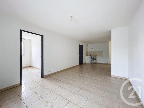 Appartement T3 à vendre  5 pièces - 55,73 m2 BAGNOLS SUR CEZE - 30