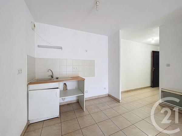 Appartement T3 à vendre  5 pièces - 55,73 m2 BAGNOLS SUR CEZE - 30