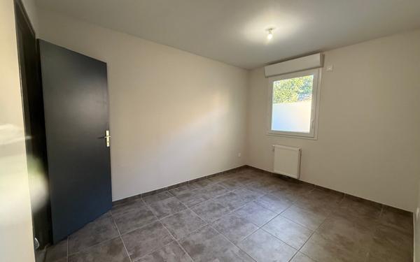 Maison à vendre    2 pièces •  Montélimar