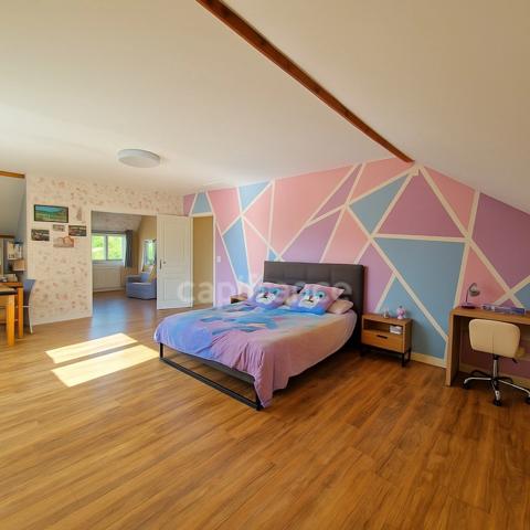 🏡 Grande maison familiale – 222 m² – 6 chambres – Terrain 3 927 m² –