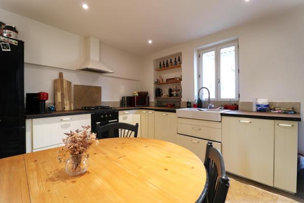 Pertuis centre ville, maison de 62m² avec terrasse